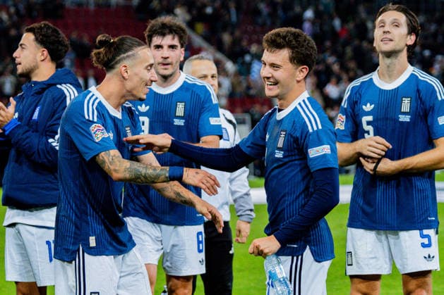 Nations League, Group A, Matchday 2, Germany vs. Greece on September 27, 2026, at the WWK Arena in Augsburg; Konstantinos Tsimikas and Konstantinos Karetsas laugh with joy after the final whistle Copyright: xBahhoxKarax