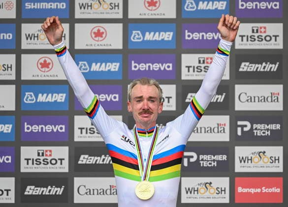September 27, 2026, Montreal, Pq, CANADA: Brandon McNulty, of the United States, celebrates after winning the men s elite road race at the UCI Road World Championships cycling event in Montreal on Sunday, Sept. 27, 2026. Canada News - September 27, 2026  - ZUMAc35_ 20260927_zaf_c35_078 Copyright: xGrahamxHughesx