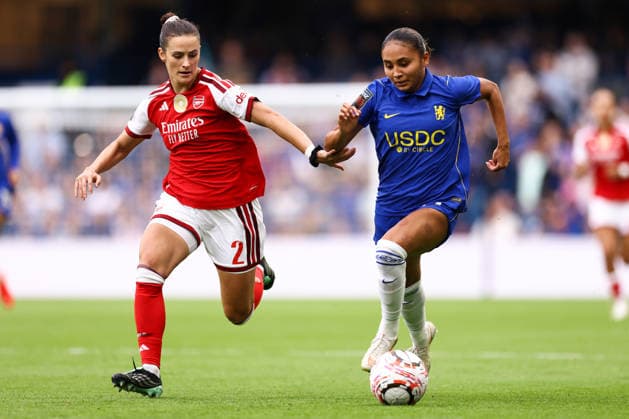 Chelsea gegen Arsenal Women, 27. September 2026, London Women’s Super League: Chelsea gegen Arsenal. Alyssa Thompson von Chelsea und Emily Fox von Arsenal. Foto: Jacques Feeney, Offside, London, Großbritannien  Copyright: xJacquesxFeeneyx xOffsidexOffside