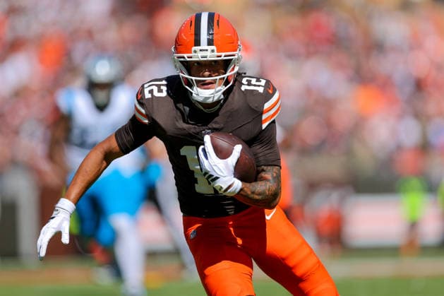 CLEVELAND, OH - SEPTEMBER 27: Cleveland Browns wide receiver Denzel Boston (12) runs after making a catch during the second quarter of the National Football League game between the Carolina Panthers and Cleveland Browns on September 27, 2026, at Huntington Bank Field in Cleveland, OH. (Photo by Frank Jansky Icon Sportswire) NFL, American Football Herren, USA SEP 27 Panthers at Browns EDITORIAL USE ONLY Icon260927013