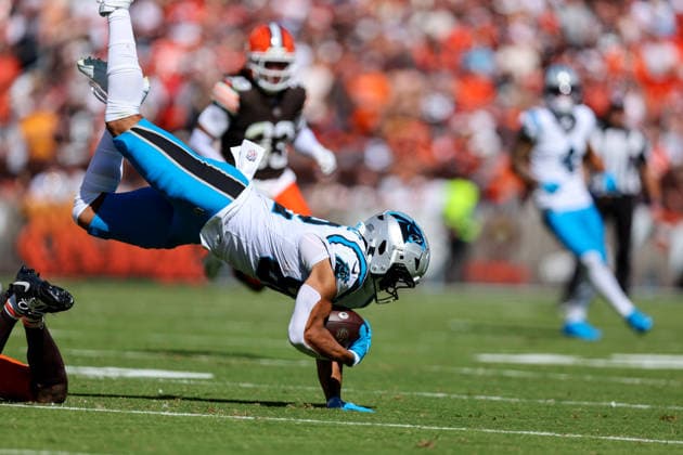 CLEVELAND, OH - SEPTEMBER 27: Carolina Panthers tight end Tommy Tremble (82) is upended after making a catch during the second quarter of the National Football League game between the Carolina Panthers and Cleveland Browns on September 27, 2026, at Huntington Bank Field in Cleveland, OH. (Photo by Frank Jansky Icon Sportswire) NFL, American Football Herren, USA SEP 27 Panthers at Browns EDITORIAL USE ONLY Icon260927016