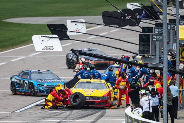 KANSAS CITY, KS - SEPTEMBER 27: Joey Logano ( 22 Team Penske Ford) pits during the NASCAR, Motorsport, USA Cup Series Playoffs Hollywood Casino 400 on Sunday, September 27, 2026, at Kansas Speedway in Kansas City, KS. (Photo by Kyle Ocker Icon Sportswire) AUTO: SEP 27 NASCAR Cup Series Playoffs Hollywood Casino 400 EDITORIAL USE ONLY Icon260926008