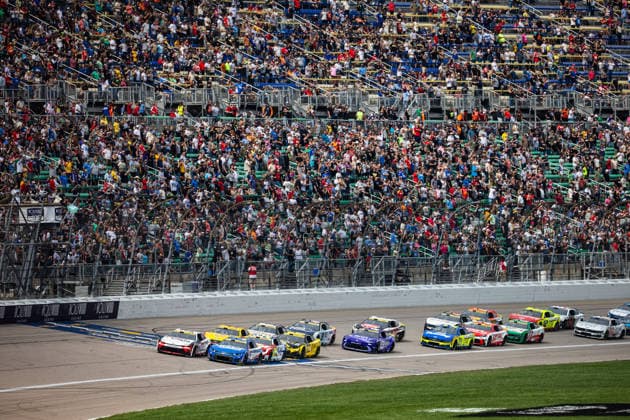 KANSAS CITY, KS - SEPTEMBER 27: Denny Hamlin ( 11 Joe Gibbs Racing Toyota) and Kyle Larson ( 5 Hendrick Motorsports Chevrolet) lead the field to the green flag on a restart during the NASCAR, Motorsport, USA Cup Series Playoffs Hollywood Casino 400 on Sunday, September 27, 2026, at Kansas Speedway in Kansas City, KS. (Photo by Kyle Ocker Icon Sportswire) AUTO: SEP 27 NASCAR Cup Series Playoffs Hollywood Casino 400 EDITORIAL USE ONLY Icon260926009