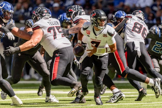 September 27, 2026, Indianapolis, Indiana, U.S: Houston Texans quarterback C.J. Stroud (7) turns to and off during the game between the Houston Texans and the Indianapolis Colts at Lucas Oil Stadium, Indianapolis, Indiana. Indianapolis U.S - ZUMAs304 20260927_zaf_s304_055 Copyright: xScottxStuartx