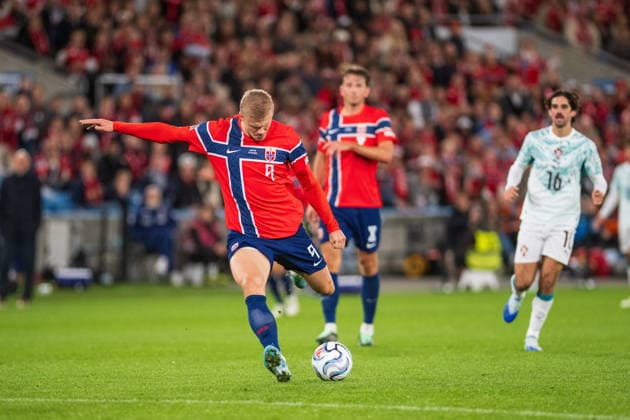 Noruega x Portugal OSLO, DF - 27.09.2026: NORUEGA X PORTUGAL - Haaland in action during Norway vs Portugal in the UEFA Nations League held at Ullevaal Stadion in Oslo, DF. (Photo: Adam Escada Fotoarena) x3021517x  AdamxEscada