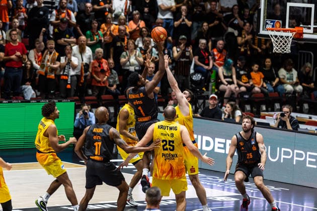 September 27, 2026, GER, BBL, easyCredit Basketball Bundesliga, Chemnitz, Niners Chemnitz vs. Phoenix Hagen, Phlandrous Fleming Jr., Niners Chemnitz, 1 Chemnitz Messe, Chemnitz, Saxony, Germany