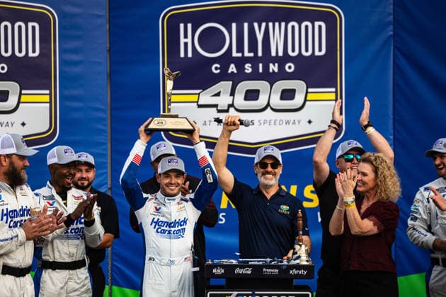 KANSAS CITY, KS - SEPTEMBER 27: Kyle Larson ( 5 Hendrick Motorsports Chevrolet) celebrates in victory lane after winning the NASCAR, Motorsport, USA Cup Series Playoffs Hollywood Casino 400 on Sunday, September 27, 2026, at Kansas Speedway in Kansas City, KS. (Photo by Kyle Ocker Icon Sportswire) AUTO: SEP 27 NASCAR Cup Series Playoffs Hollywood Casino 400 EDITORIAL USE ONLY Icon260926025