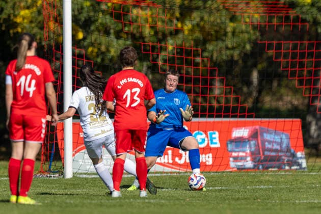 Thuringia Cup Women s Round of 16: 1 FFC Saalfeld vs. 1 FFV Erfurt, Saalfeld, September 27, 2026; Lynn Schlegel 1–1 FFC Saalfeld vs. Samira Visargova 22–1 FFV Erfurt, Thuringia Cup Women s Round of 16 1 FFC Saalfeld vs. 1 FFV Erfurt Main Field, Lok Sports Field September 27, 2026 Copyright: xBEAUTIFULxSPORTS Duehringx