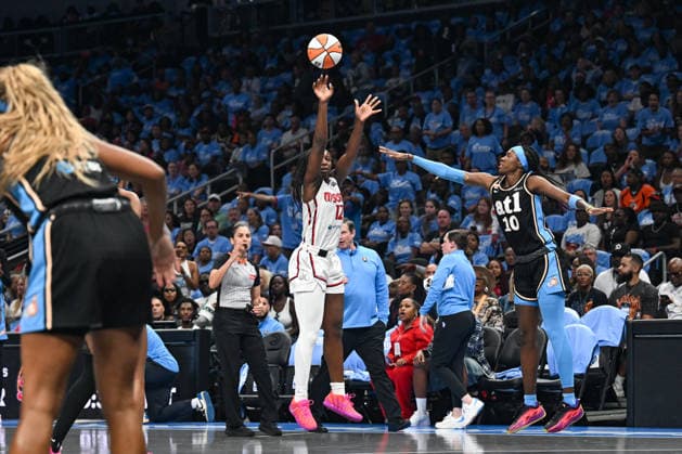 ATLANTA, GA - SEPTEMBER 27: Washington forward Michaela Onyenwere (12) attempts a three-pointer during the WNBA, Basketball Damen, USA first round playoff game between the Washington Mystics and the Atlanta Dream on September 27th, 2026 at State Farm Arena in Atlanta, GA. (Photo by Rich von Biberstein Icon Sportswire) WNBA: SEP 27 Playoffs Washington Mystics at Atlanta Dream EDITORIAL USE ONLY Icon260927004