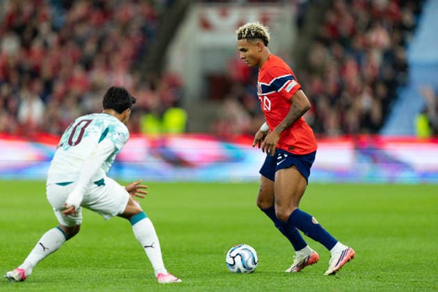 OSLO, NORWAY - SEPTEMBER 27: Antonio Nusa of Norway controls the ball during the UEFA Nations League match between Norway and Portugal at Ullevaal Stadion on September 27, 2026 in Oslo, Norway. (Photo by Ane Frosaker Sports Press Photo) Copyright: xAnexFrosakerx xSPPx Sportspressphoto_SPR241576
