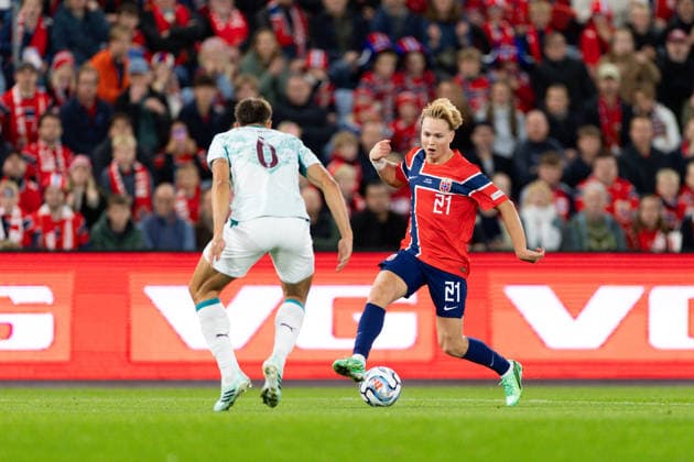 OSLO, NORWAY - SEPTEMBER 27: Andreas Schjelderup of Norway controls the ball during the UEFA Nations League match between Norway and Portugal at Ullevaal Stadion on September 27, 2026 in Oslo, Norway. (Photo by Ane Frosaker Sports Press Photo) Copyright: xAnexFrosakerx xSPPx Sportspressphoto_SPR241606