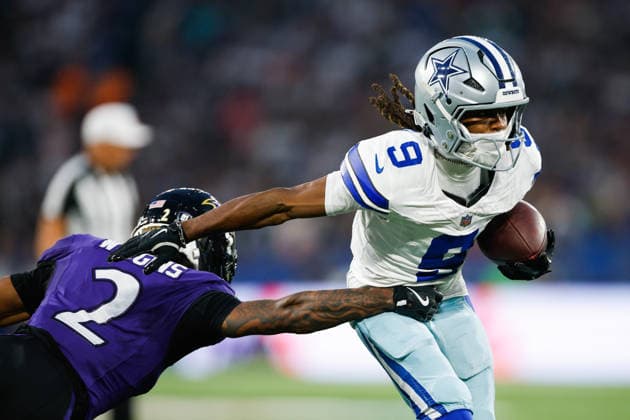 Soccer - NFL, American Football Herren, USA Rio Game: Baltimore Ravens v Dallas Cowboys - Baltimore Ravens v Dallas Cowboys RIO DE JANEIRO, BRAZIL - SEPTEMBER 27: KAVONTAE TURPIN 9 of Dallas Cowboys runs with the ball during the NFL: Baltimore Ravens v Dallas Cowboys match between Baltimore Ravens and Dallas Cowboys at Maracana Stadium on September 27, 2026 in Rio de Janeiro, Brazil. Rio de Janeiro Maracana Stadium Brazil Copyright: xRuanoxCarneiroxRuanoxCarneirox