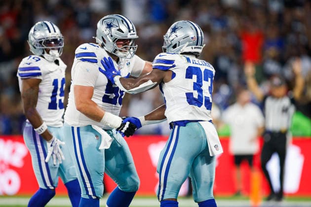 Soccer - NFL, American Football Herren, USA Rio Game: Baltimore Ravens v Dallas Cowboys - Baltimore Ravens v Dallas Cowboys RIO DE JANEIRO, BRAZIL - SEPTEMBER 27: JAVONTE WILLIAMS 33 of Dallas Cowboys celebrates after scoring a touchdown during the NFL: Baltimore Ravens v Dallas Cowboys match between Baltimore Ravens and Dallas Cowboys at Maracana Stadium on September 27, 2026 in Rio de Janeiro, Brazil. Rio de Janeiro Maracana Stadium Brazil Copyright: xRuanoxCarneiroxRuanoxCarneirox