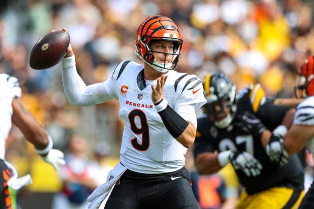 September 27, 2026, Pittsburgh, Pennsylvania, USA: Cincinnati Bengals quarterback JOE BURROW (9) throws a pass during the NFL, American Football Herren, USA football game between the Pittsburgh Steelers and the Cincinnati Bengals in Pittsburgh, Pennsylvania. Pittsburgh USA - ZUMAg257 20260927_zsp_g257_009 Copyright: xBrentxGudenschwagerx