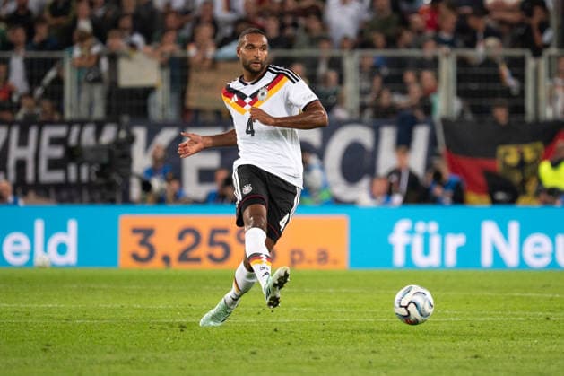 GER, Bavaria, Augsburg, Soccer, Germany vs. Greece, at the WWK Arena, Augsburg, UEFA Nations League, Matchday 2, Group Stage, September 27, 2026, from left: Jonathan Tah, Germany, 4, portrait, single image, cutout; DFL and DFB regulations prohibit any use of photographs as image sequences and or quasi-video, Copyright: HMB-Media MichaelxNibel
