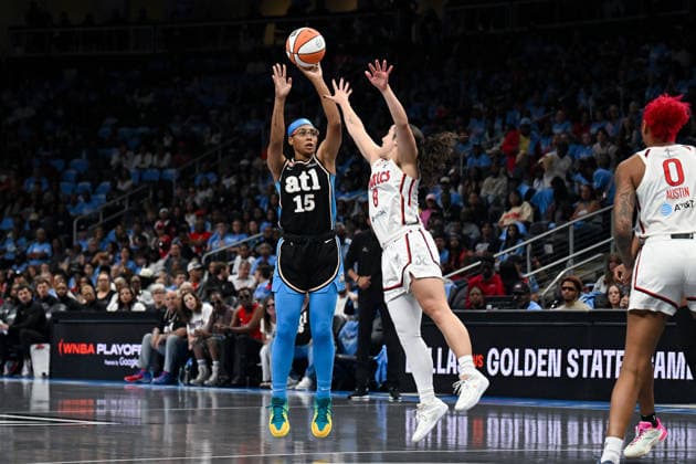 ATLANTA, GA - SEPTEMBER 27: Atlanta guard Allisha Gray (15) attempts a three-pointer during the WNBA, Basketball Damen, USA first round playoff game between the Washington Mystics and the Atlanta Dream on September 27th, 2026 at State Farm Arena in Atlanta, GA. (Photo by Rich von Biberstein Icon Sportswire) WNBA: SEP 27 Playoffs Washington Mystics at Atlanta Dream EDITORIAL USE ONLY Icon260927026