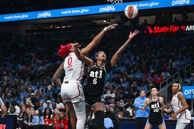 ATLANTA, GA - SEPTEMBER 27: Atlanta forward Angel Reese (5) drives to the basket during the WNBA, Basketball Damen, USA first round playoff game between the Washington Mystics and the Atlanta Dream on September 27th, 2026 at State Farm Arena in Atlanta, GA. (Photo by Rich von Biberstein Icon Sportswire) WNBA: SEP 27 Playoffs Washington Mystics at Atlanta Dream EDITORIAL USE ONLY Icon260927034