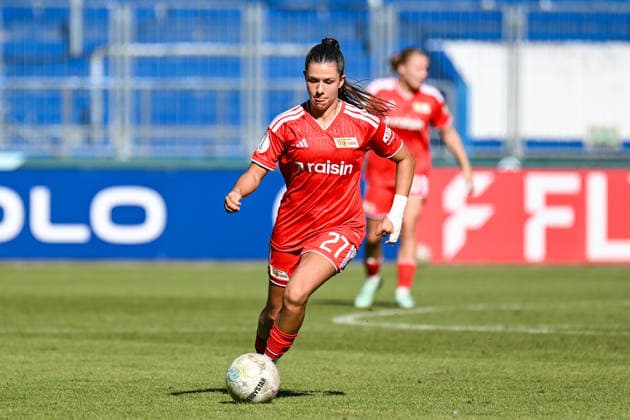 Soccer I Women I 2026–2027 Season I DFB Cup I 1 FC Magdeburg vs. 1 FC Union Berlin I September 27, 2026 Leela Egli, 27, 1 FC Union Berlin with ball, cutout, close-up, portrait, individual photo, single image, body, Magdeburg, Avnet Arena, Heinz Krügel Platz 1, Saxony-Anhalt, Germany Copyright: xLobeca InesxHähnelx