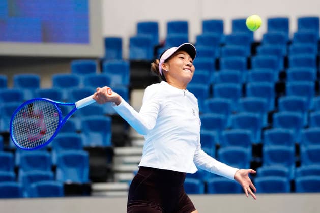 China Open - practice session in Beijing - 27 Sep 2026 Zheng Qinwen of China plays during a practice session ahead of China Open at the National Tennis Center. Beijing China Copyright: xPolyxFeix xSOPAxImagesx 20260928_3436_049
