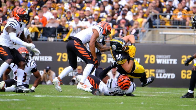 Sep 27, 2026; Pat Freiermuth 88 during the Pittsburgh Steelers vs Cincinnati Bengals game in Pittsburgh, PA, USA; at Acrisure Stadium. Mandatory Credit: -Cal Media NFL, American Football Herren, USA 2026: Bengals Vs Steelers SEP 27  - ZUMAcp5_ 20260927_faf_cp5_169 Copyright: xJasonxPohuskix