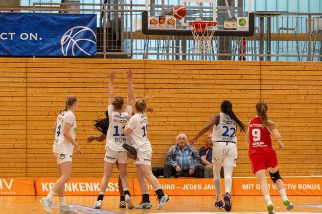 Women s Basketball Bundesliga North: Astro Ladies Bochum vs. Hurricanes Rotenburg ** FOR EDITORIAL USE ONLY ** EDITORIAL USE ONLY ** p On Sunday, September 27, 2026, the VfL VIACTIV Astro Ladies Bochum (white) kicked off the new Women s Basketball Bundesliga North season at the Rundsporthalle with a home win against the Hurricanes Rotenburg (red) Germany NRW Bochum Copyright MichaelxSchwalm Copyright: MichaelxSchwalm doc87sfftw4xn51hoti2dmj ,EDITORIAL USE ONLY Copyright: MichaelxSchwalm