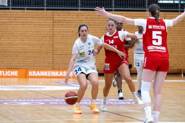 Women s Basketball Bundesliga North: Astro Ladies Bochum vs. Hurricanes Rotenburg ** FOR EDITORIAL USE ONLY ** EDITORIAL USE ONLY ** p On Sunday, September 27, 2026, the VfL VIACTIV Astro Ladies Bochum (white) kicked off the new Women s Basketball Bundesliga North season at the Rundsporthalle with a home victory against the Hurricanes Rotenburg (red). Pictured: Lisa Kullik, No. 24, Astro Ladies Bochum Germany NRW Bochum Copyright MichaelxSchwalm Copyright: MichaelxSchwalm doc87sff50agmqmyhqsupr ,EDITORIAL USE ONLY Copyright: MichaelxSchwalm
