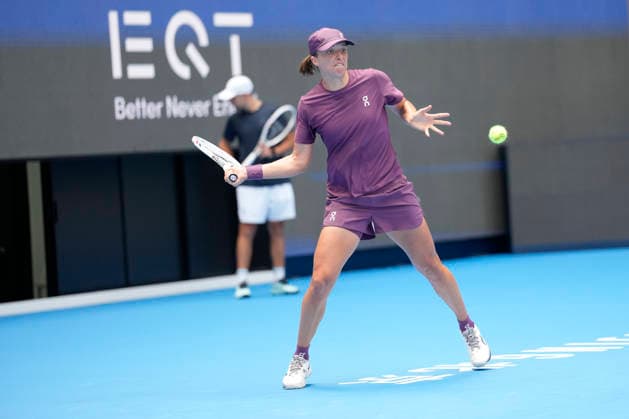 September 27, 2026, Beijing, China: Iga Swiatek of Poland plays during a practice session ahead of China Open at the National Tennis Center. Beijing China - ZUMAs197 20260927_aaa_s197_350 Copyright: xPolyxFeix