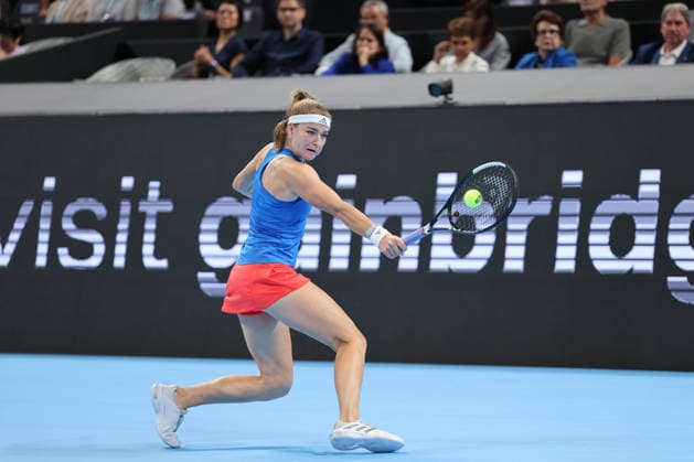 (260928) -- SHENZHEN, Sept. 28, 2026 -- Karolina Muchova of the Czech Republic competes against Anhelina Kalinina of Ukraine during the final match between Ukraine and the Czech Republic at the 2026 Billie Jean King Cup Finals in Shenzhen, south China s Guangdong Province, Sept. 27, 2026. ) (SP)CHINA-SHENZHEN-TENNIS-BILLIE JEAN KING CUP-FINAL (CN) LiangxXu 