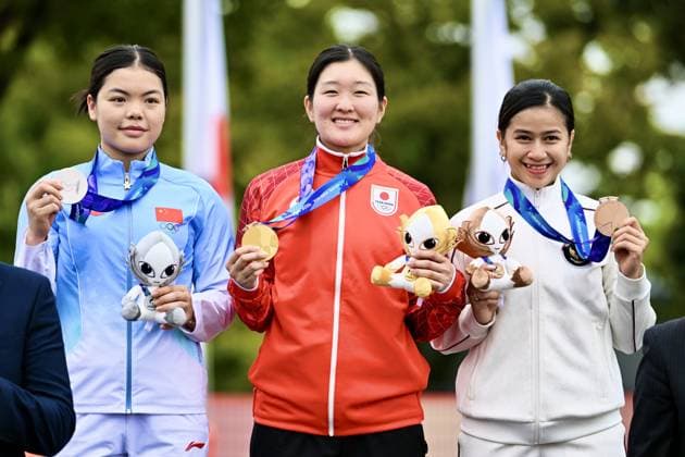 (L-R) LIAO Wanyi (CHN), Sae Hatakeyama (JPN), SETYOBUDI Jasmine Azzahra (INA), SEPTEMBER 28, 2026 - Cycling : Women s BMX Racing award ceremony at NAGOYA KEIRIN BMX during the Asian Games Aichi-Nagoya 2026 in Aichi, Japan. Noxthirdxpartyxsales  aflo_351581564 KenjiroxMatsuox