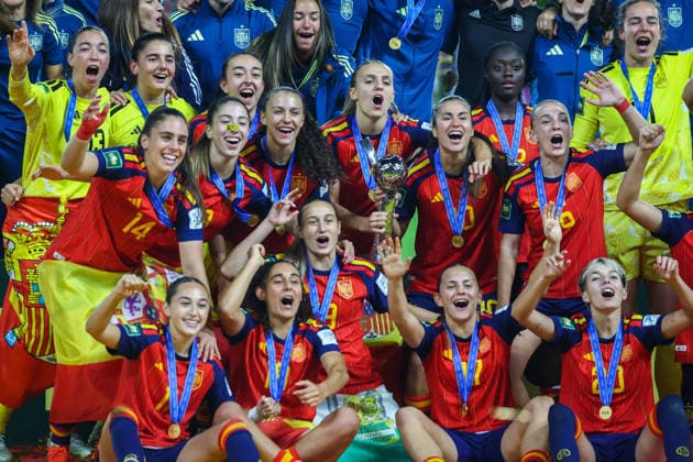 September 27, 2026, Lodz, Poland: Spanish team celebrates victory in the FIFA U20 Womens World Cup Final between Spain and DPR Korea at Stadion Miejski LKS n Lodz, Poland on September 27, 2026. Lodz Poland  - ZUMAj333 20260927_zip_j333_002 Copyright: xKaixJanex FIFA Under-20 Women s World Cup - Final - Spain V North Korea  - ZUMA0867 0867980639st Copyright: xIMAGO KaixJanex