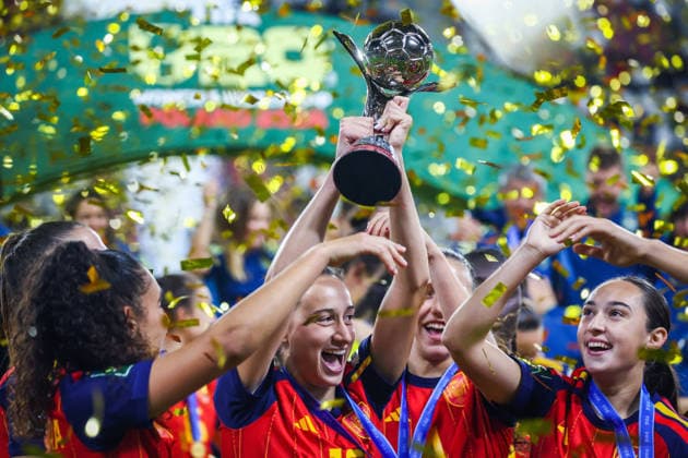 September 27, 2026, Lodz, Poland: Spanish team celebrates victory in the FIFA U20 Womens World Cup Final between Spain and DPR Korea at Stadion Miejski LKS n Lodz, Poland on September 27, 2026. Lodz Poland  - ZUMAj333 20260927_zip_j333_006 Copyright: xKaixJanex FIFA Under-20 Women s World Cup - Final - Spain V North Korea  - ZUMA0867 0867980645st Copyright: xIMAGO KaixJanex
