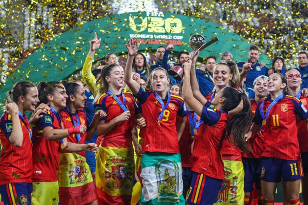 September 27, 2026, Lodz, Poland: Spain s Alba Cerrato, celebrates victory with her team in the FIFA U20 Womens World Cup Final between Spain and DPR Korea at Stadion Miejski LKS n Lodz, Poland on September 27, 2026. Lodz Poland  - ZUMAj333 20260927_zip_j333_009 Copyright: xKaixJanex FIFA Under-20 Women s World Cup - Final - Spain V North Korea  - ZUMA0867 0867980647st Copyright: xIMAGO KaixJanex