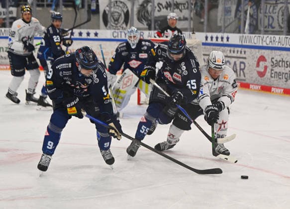 From left: Drew LeBlanc 9, Dresden; Gregory Kreutzer 55, Dresden; Odeen Peter Tufto, Ravensburg; Dresdner Eislöwen vs. Ravensburg Towerstars, ice hockey, Dresden, Eisloewen, DEL2, DEL 2, 2nd Division, 2026–2027 season, JOYNEXT Arena ice rink in Ostragehege, September 27, 2026,