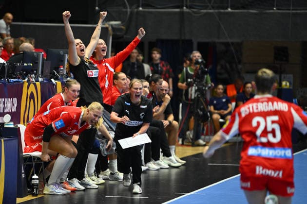 Norway v Denmark - EURO CUP Women 2026 Helle Thomsen and Bojana Popovic of Denmark react during the Euro Cup Women 2026 EHF Euro cups Finals game between Hungary and Romania in Bucharest, Romania, on September 27, 2026. Bucharest Romania  Copyright: xAlexxNicodimx originalFilename:nicodim-norwayde260927_nplda.jpg