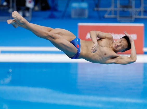 (260928) -- TOKYO, Sept. 28, 2026 -- Liu Chengzan of China competes during the men s 1m springboard final of diving at the 20th Asian Games Aichi-Nagoya 2026 in Tokyo, Japan, Sept. 28, 2026. ) (SP)JAPAN-TOKYO-ASIAN GAMES-DIVING-MEN S 1M SPRINGBOARD-FINAL WuxZhizun 