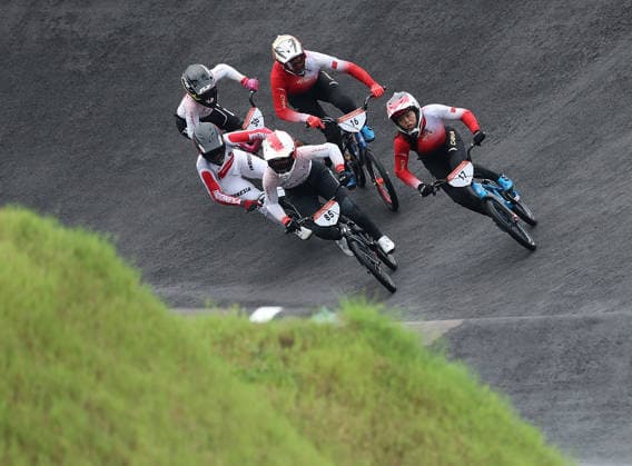 (260928) -- NAGOYA, Sept. 28, 2026 -- Riders compete during the women final of cycling BMX racing at the 20th Asian Games Aichi-Nagoya 2026 in Nagoya, Japan, Sept. 28, 2026. ) (SP)JAPAN-NAGOYA-ASIAN GAMES-CYCLING BMX RACING-WOMEN-FINAL DengxHua 