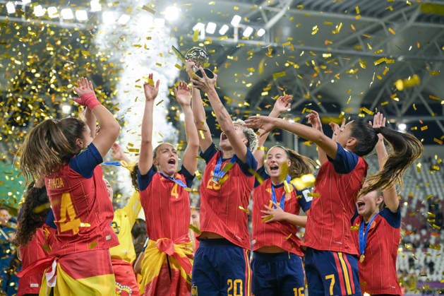 Spain v DPR Korea - FIFA U-20 Women s World Cup Final Spanish players celebrate winning the U20 World Cup after the final match against DRP Korea at Stadion Miejski in Lodz, Poland, on September 27, 2026. Lodz Poland  Copyright: xAndreaxxAmatox originalFilename:amato-fifau20w260927_npoxs.jpg