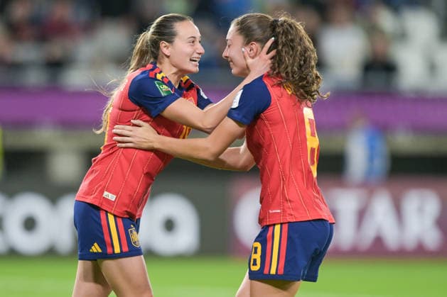 Spain v DPR Korea - FIFA U-20 Women s World Cup Final Spain s players celebrate winning the Women s World Cup on penalties after the match between Spain and DRP Korea for the final at Stadion Miejski in Lodz, Poland, on September 27, 2026. Lodz Poland  Copyright: xAndreaxxAmatox originalFilename:amato-fifau20w260927_np3lW.jpg
