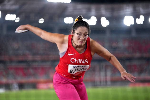 (260928) -- NAGOYA, Sept. 28, 2026 -- Feng Bin of China competes during the women s discus throw final of Athletics at the 20th Asian Games Aichi-Nagoya 2026 in Nagoya, Japan, Sept. 28, 2026. ) (SP)JAPAN-NAGOYA-ASIAN GAMES-ATHLETICS-WOMEN S DISCUS THROW LuoxYuan 