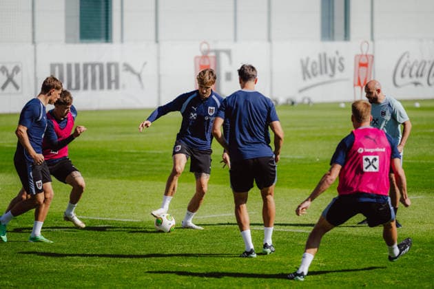 SOCCER - NL, IRL vs AUT VIENNA,AUSTRIA,28.SEP.26 - SOCCER - UEFA Nations League, group stage, OEFB international match, Länderspiel, Nationalmannschaft Ireland vs Austria, preview, training team AUT. Image shows Stefan Posch (AUT).  GEPAxpictures xAlexanderxSolc