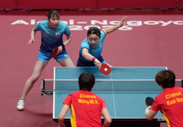 (260928) -- TOYOTA, Sept. 28, 2026 -- Hayata Hina (top, L) Harimoto Miwa (top, R) of Japan compete during the women s doubles final match of Table tennis, Tischtennis between Kuai Man Wang Manyu of China and Harimoto Miwa Hayata Hina of Japan at the 20th Asian Games Aichi-Nagoya 2026 in Toyota of Aichi Prefecture, Japan, Sept. 28, 2026. ) (SP)JAPAN-TOYOTA-ASIAN GAMES-TABLE TENNIS-WOMEN S DOUBLES-FINAL WangxFei 
