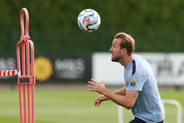 England MD-1 Training, Nations League Harry Kane of England heading skills during the England MD-1 training session ahead of the 2026 27 UEFA Nations League Group A3 match vs Czech Republic at Tottenham Hotspur Training Ground, Enfield, England on 28 September 2026 Credit: Tiego Grenho Every Second Media Editorial use only. All images are copyright Every Second Media Limited. No images may be reproduced without prior permission. Copyright: xIMAGO EveryxSecondxMediax ESM-2191-0038 TiegoxGrenhox xEveryxSecondxMediax