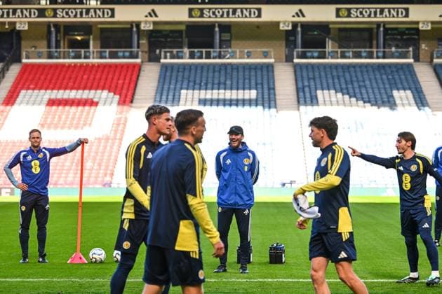 Scotland Manager SÃ bastien Pocognoli takes part in a training session ahead of the UEFA Nations League League B, Group E match between Scotland and Switzerland at Barclay s Hampden on Monday 28th September 2026. Scotland Team Training and press conference, PK, Pressekonferenz Football, Barclays Hampden Stadium, Glasgow, Scotland, UK - 28 Sep 2026Glasgow Barclays Hampden Scotland United Kingdom  Copyright: xAndyxBuchanan Shutterstockx 17173296l