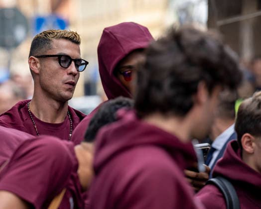 MALMÖ, Sept. 28, 2026 Cristiano Ronaldo and the rest of the Portugal national soccer team arrive at their hotel in Malmö on Monday afternoon. Portugal will face Denmark in the Nations League in Copenhagen on Thursday, but are based in Malmö. MALMÖ, SWEDEN x50090x  Copyright: xJohanxNilssonx xTTx PORTUGAL NATIONAL TEAM MALMÖ
