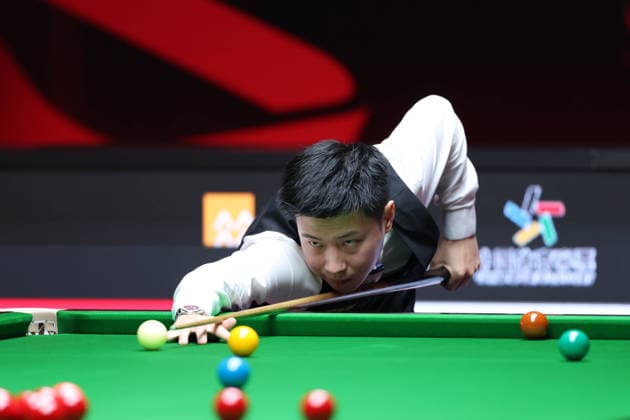 (260928) -- SHENZHEN, Sept. 28, 2026 -- Zhao Xintong competes during the round 2 match between Scott Donaldson of Scotland and Zhao Xintong of China at World Snooker Tour Shenzhen Open 2026 in Shenzhen, south China s Guangdong Province, Sept. 28, 2026. ) (SP)CHINA-SNOOKER-SHENZHEN OPEN (CN) LiangxXu 