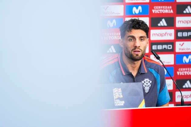 September 28, 2026, Sevilla, Sevilla, Spain: Mateo Kovacic of Croatia attends his press conference, PK, Pressekonferenz before the UEFA Nations League 2026 27 group phase football match played between Spain and Croatia at Ramon Sanchez-Pizjuan stadium on September 28, 2026, in Sevilla, Spain. Sevilla Spain - ZUMAa181 20260928_zaa_a181_012 Copyright: xJoaquoÂ­NxCorcherox