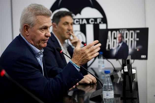 Avier Aguirre Has Been Presented As The New Manager Of Valencia CF Mexican coach Javier Aguirre is presented as the new manager of Valencia CF at a press conference, PK, Pressekonferenz at the Mestalla stadium in Valencia, on September 28, 2026. Valencia Spain  Copyright: xJosexMiguelxFernandezx originalFilename:fernandezdevelascosanz-javierag260928_npuwT.jpg