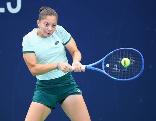 WTA, Tennis Damen 125 Adana Open Tennis Tournament ADANA, TURKIYE - SEPTEMBER 28: Croatia s Antonia Ruzic competes against Czech tennis player Vendula Valdmannova (not seen) during their round of 32 match at the WTA 125 Adana Open Tennis Tournament at Adana Tennis, Mountain and Water Sports Club (ATDSK) in Adana, Turkiye on September 28, 2026. Yakup Saglam Anadolu Adana Turkey. Editorial use only. Please get in touch for any other usage.  Copyright: x2026xAnadoluxYakupxSaglamx