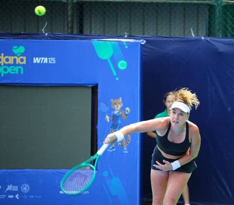 WTA, Tennis Damen 125 Adana Open Tennis Tournament ADANA, TURKIYE - SEPTEMBER 28: French tennis player Anna Blinkova competes against Colombia s Emiliana Arango (not seen) during their round of 32 match at the WTA 125 Adana Open Tennis Tournament at Adana Tennis, Mountain and Water Sports Club (ATDSK) in Adana, Turkiye on September 28, 2026. Yakup Saglam Anadolu Adana Turkey. Editorial use only. Please get in touch for any other usage.  Copyright: x2026xAnadoluxYakupxSaglamx