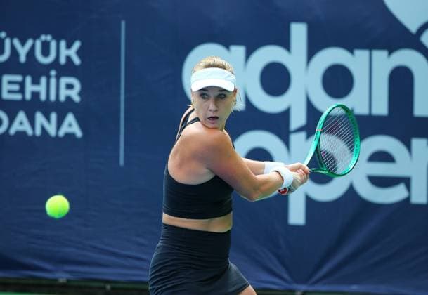 WTA, Tennis Damen 125 Adana Open Tennis Tournament ADANA, TURKIYE - SEPTEMBER 28: French tennis player Anna Blinkova competes against Colombia s Emiliana Arango (not seen) during their round of 32 match at the WTA 125 Adana Open Tennis Tournament at Adana Tennis, Mountain and Water Sports Club (ATDSK) in Adana, Turkiye on September 28, 2026. Yakup Saglam Anadolu Adana Turkey. Editorial use only. Please get in touch for any other usage.  Copyright: x2026xAnadoluxYakupxSaglamx